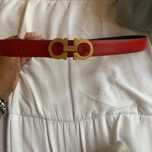 Reversible Red/Black small Ferragamo belt